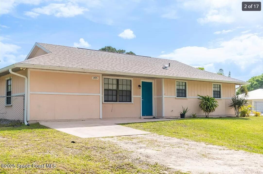 1495 12th St SW in Vero Beach, FL - Building Photo