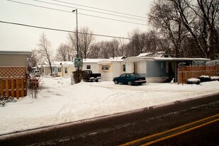 Tiny Village Mobile Home Park Apartments