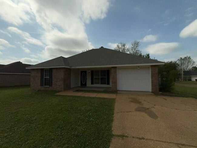 1905 Christine Dr in Byram, MS - Building Photo - Building Photo