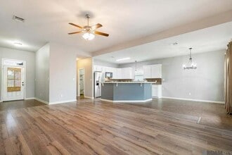 39461 Old Cornerstone Court in Prairieville, LA - Building Photo - Building Photo