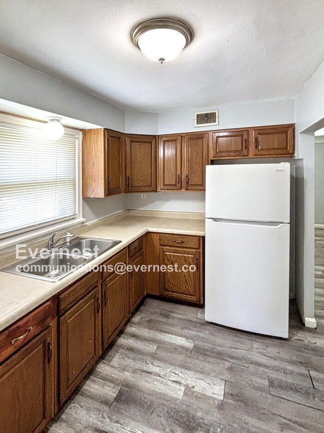 6149 Jackson Ave in Berkeley, MO - Building Photo - Building Photo