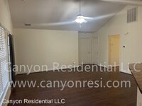 1604 Cedrow Dr photo'