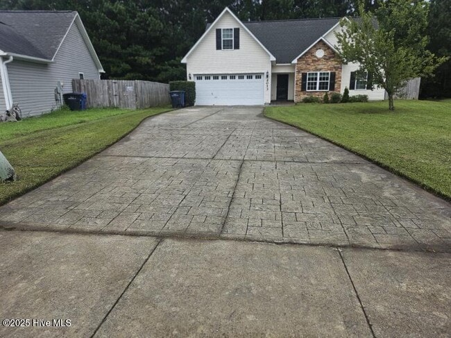property at 2013 W T Whitehead Dr