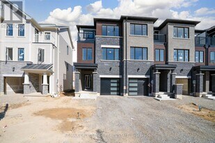 12 Hine Rd in Brantford, ON - Building Photo