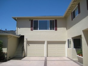 1045 Williams Way in Mountain View, CA - Building Photo - Building Photo