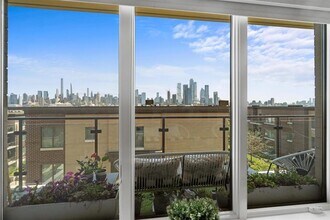 100 Eton Row in Weehawken, NJ - Building Photo - Building Photo