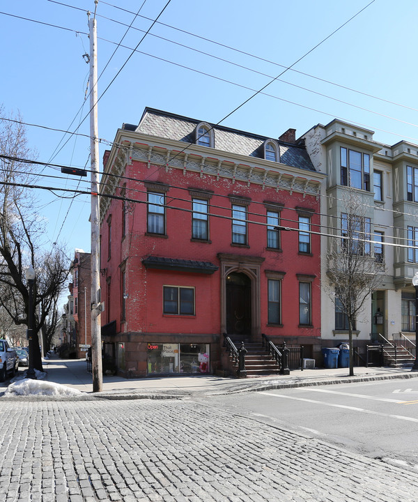 244 Lark St in Albany, NY - Building Photo