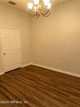 7047 Deer Lodge Cir in Jacksonville, FL - Building Photo - Building Photo