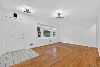 28 Alan Rd in Spring Valley, NY - Building Photo - Building Photo