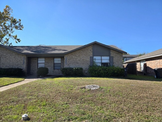 property at 1401 Chapelwood Dr