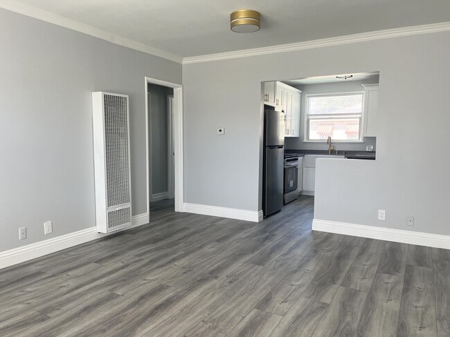 5444 Colfax Ave, Unit 3