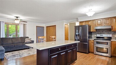 1749 Rudolph Ct in Eau Claire, WI - Building Photo - Building Photo