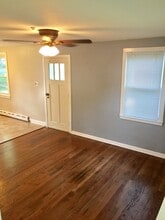 28 Greenlawn Dr in Fairfield, CT - Building Photo - Building Photo