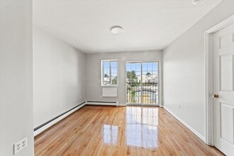1309 Vreeland Ave in Bronx, NY - Building Photo - Building Photo