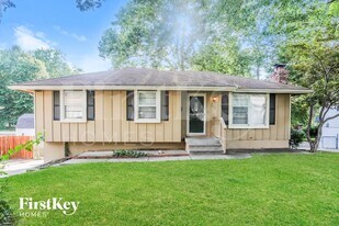 706 N Redwood Dr, Unit 20 in Independence, MO - Building Photo