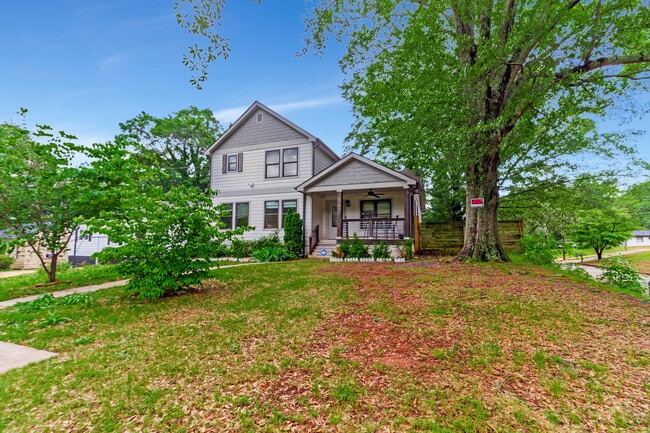 2745 McAfee Rd in Decatur, GA - Building Photo - Building Photo