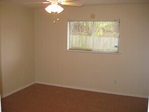 5213 Joe Sayers Ave in Austin, TX - Building Photo - Building Photo