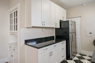 1375 Sacramento St in San Francisco, CA - Building Photo - Building Photo