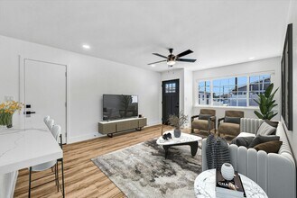 18425 Patterson Ln in Huntington Beach, CA - Building Photo - Building Photo