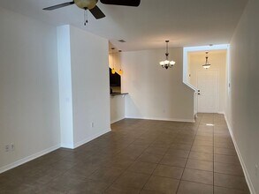 9034 Shepton St in Orlando, FL - Building Photo - Building Photo