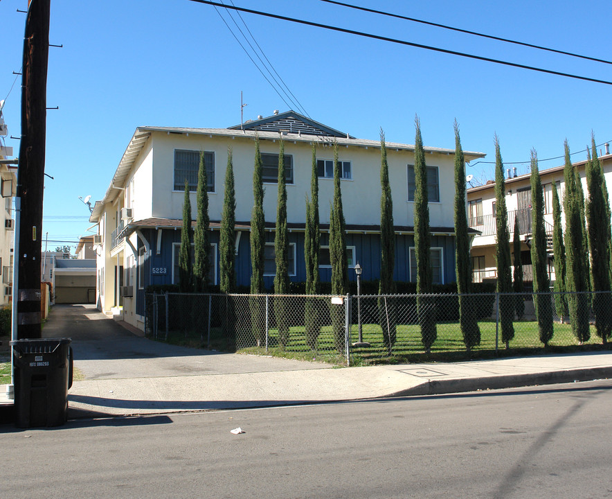 5223 Auckland Ave in North Hollywood, CA - Building Photo