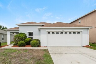2292 Blackwood Dr in Mulberry, FL - Building Photo
