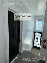 127 S Mendenhall St in Greensboro, NC - Foto de edificio - Building Photo