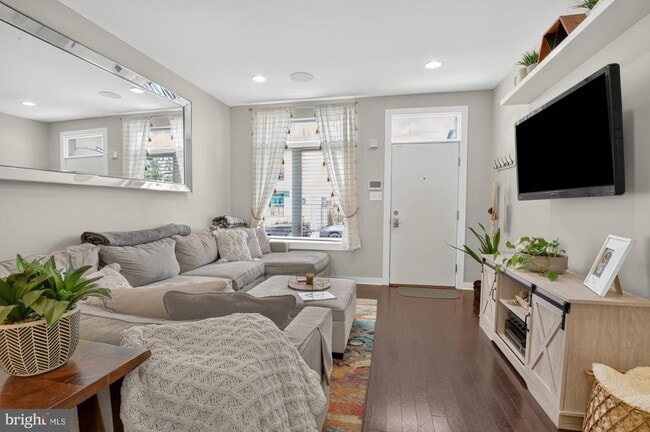 property at 2441 Coral St