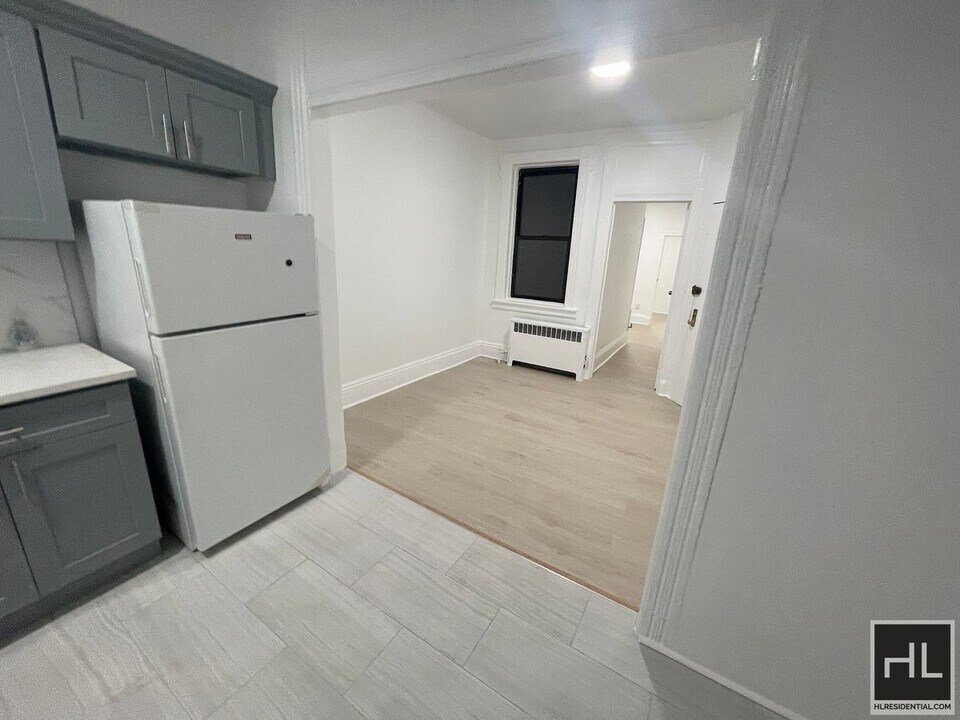 STERLING PLACE in Brooklyn, NY - Building Photo