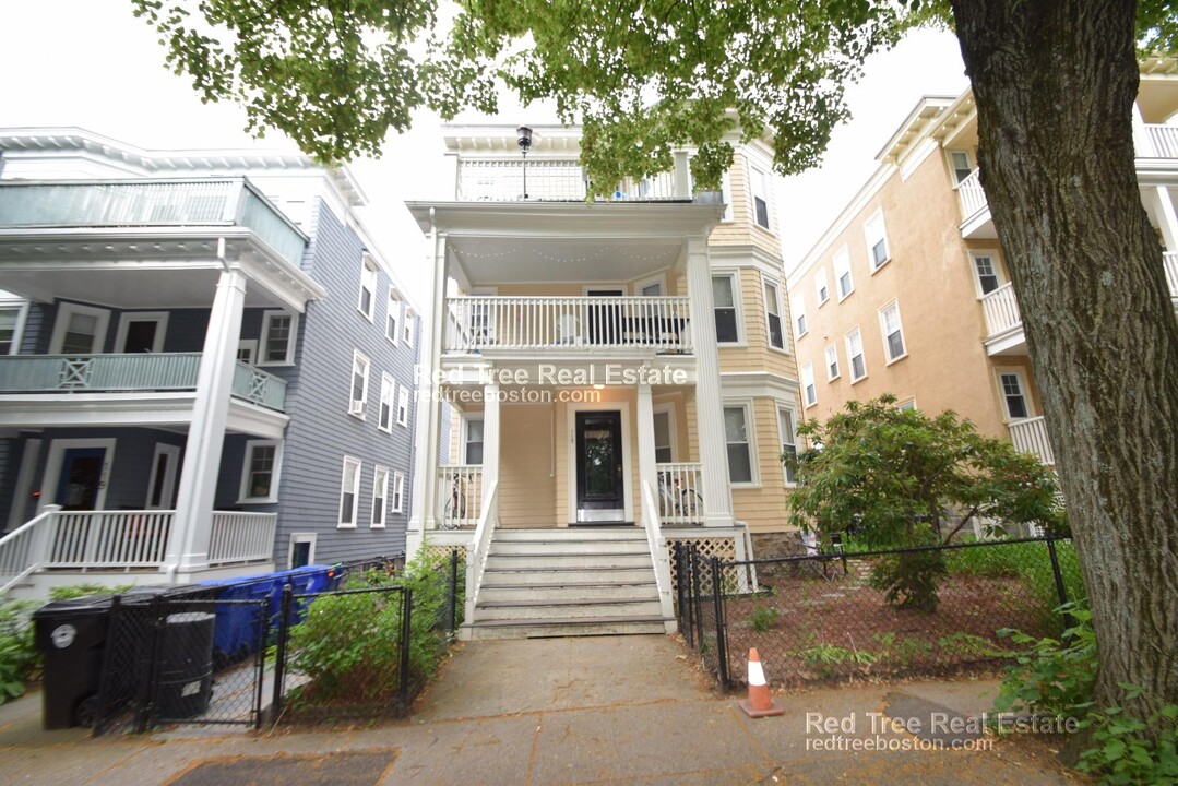 115 Browne St, Unit 1 in Brookline, MA - Foto de edificio