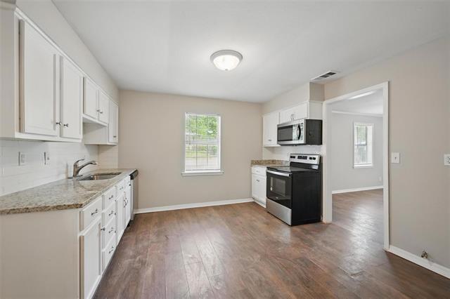 2906 W Parnell St in Denison, TX - Building Photo - Building Photo