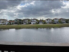 405 SW 113th Way in Pembroke Pines, FL - Building Photo - Building Photo