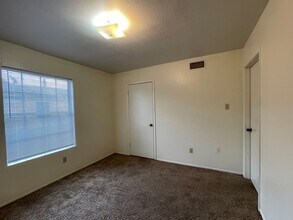 8840 Glen Meadow Ln in Beaumont, TX - Building Photo - Building Photo