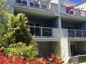 250 The Village in Redondo Beach, CA - Building Photo