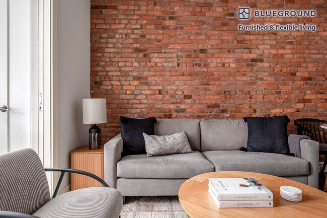 95 Perry St in New York, NY - Building Photo - Building Photo