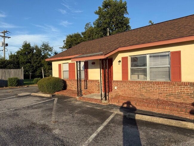 796 Chestnut St, Unit 796