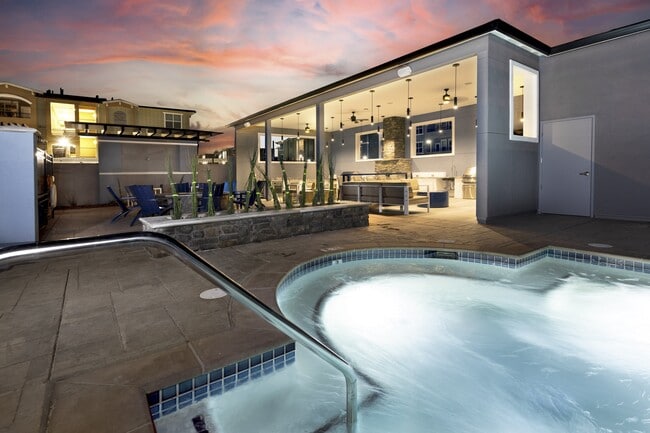 Anchor 532 Luxury Apartments