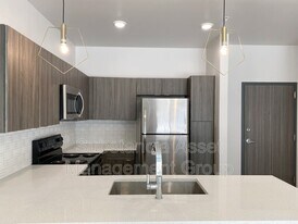 1677 Midtown Pl in Oklahoma City, OK - Building Photo