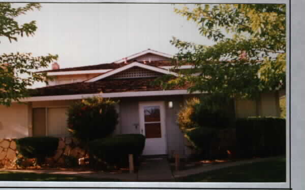 5592 Keoncrest Cor in Sacramento, CA - Building Photo - Building Photo