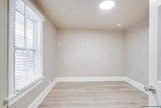 712 W Lorain St in Appleton, WI - Building Photo - Building Photo