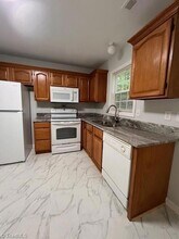 253 Rockaway Dr, Unit B in Randleman, NC - Foto de edificio - Building Photo