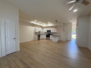 214 Heritage Ct in Seagoville, TX - Building Photo - Building Photo