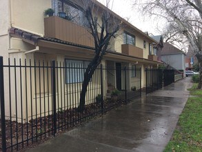 421 14th St in Sacramento, CA - Building Photo - Building Photo