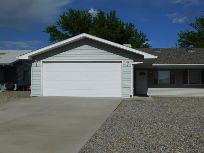 456 Stepping Stone Ct in Clifton, CO - Building Photo - Building Photo