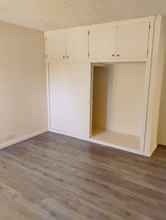 6060 La Prada, Unit 4 in Los Angeles, CA - Foto de edificio - Building Photo