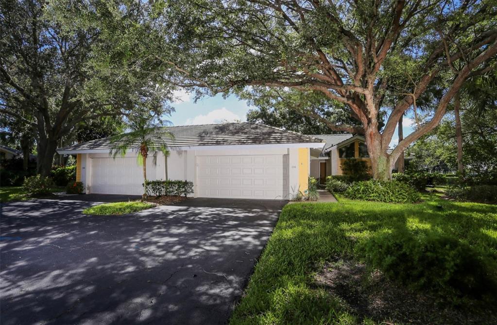 226 Southampton Ln in Venice, FL - Building Photo