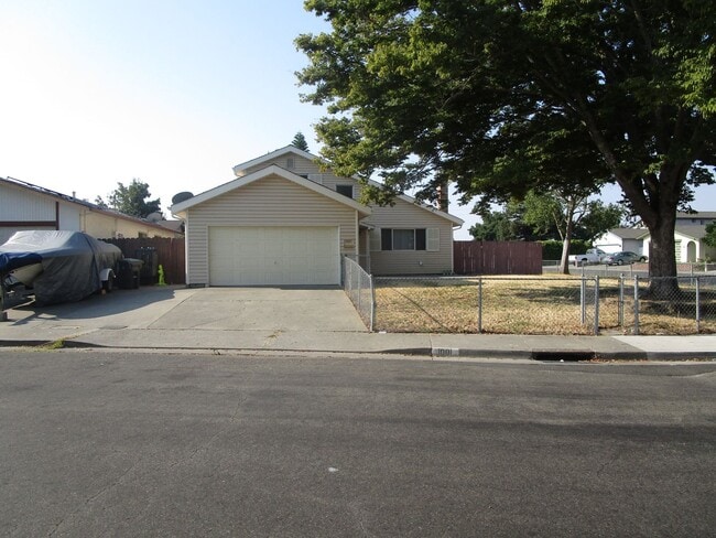 property at 1001 Mockingbird Ln