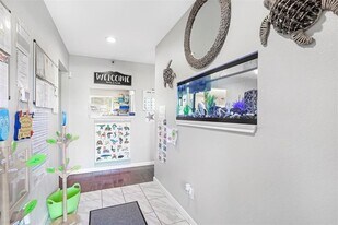 5302 Treaschwig Rd in Spring, TX - Building Photo