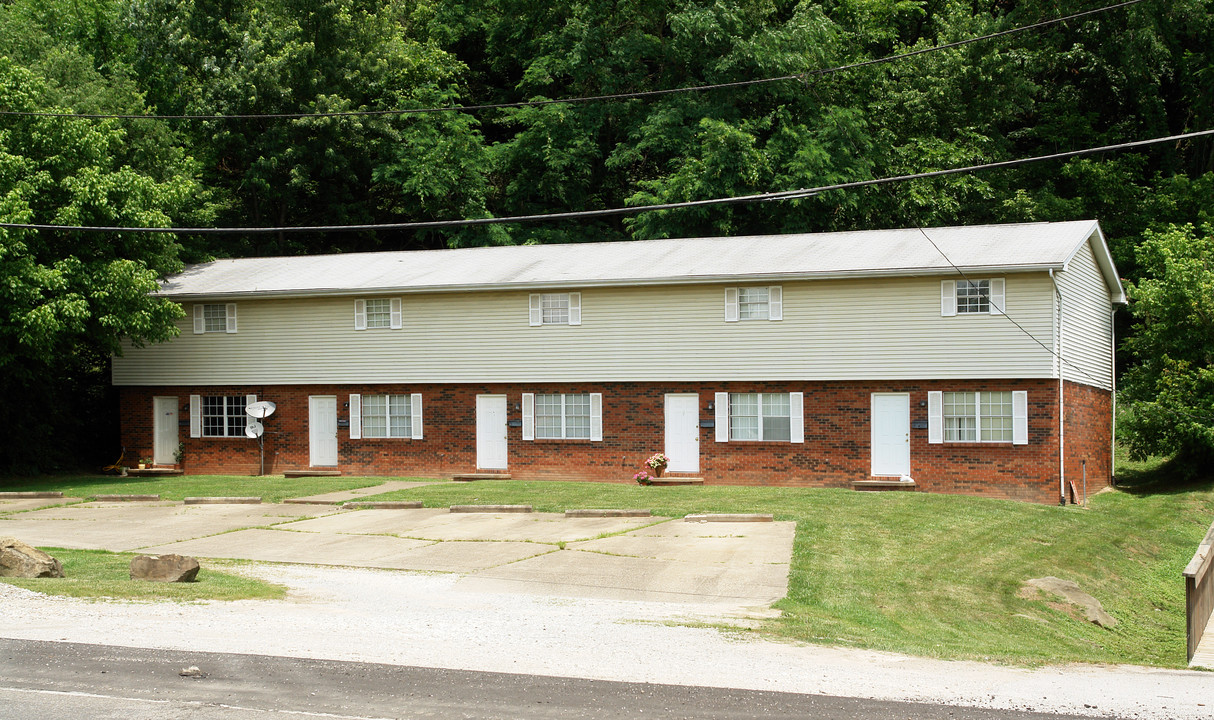 201 1st Ave in Nitro, WV - Building Photo