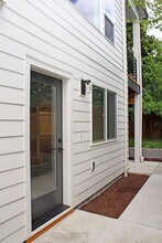 4563-4563 N Borthwick Ave in Portland, OR - Building Photo - Building Photo